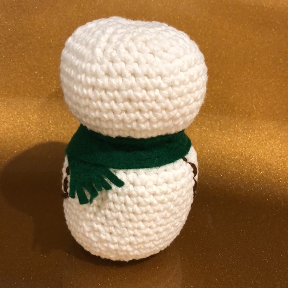 Hand Knit Xmas Figures Snowman - Picture 2 of 2